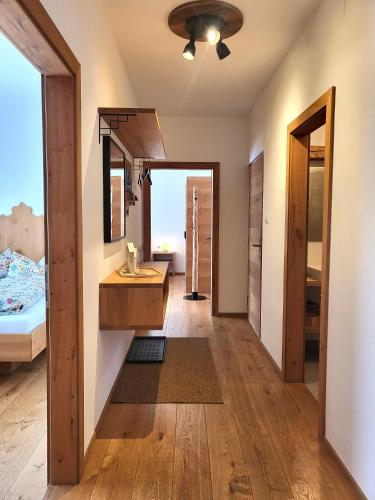 Ένα ή περισσότερα κρεβάτια σε δωμάτιο στο Appartements Krautgasser