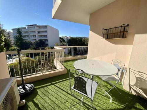 Cannes proche Croisette - 2P tout confort terrasse