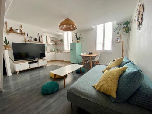 Duplex 80m2 port de nice, direct aéroport avec le tram