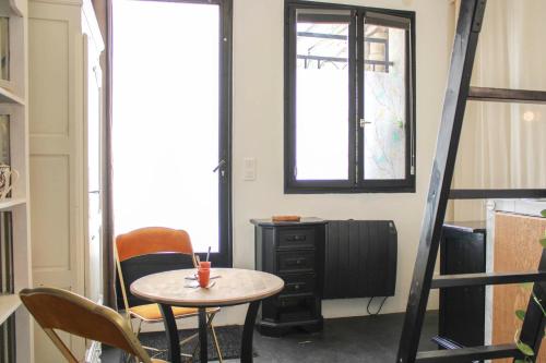 Photo de la galerie de l'établissement Beautiful Parisian studio near Palais Garnier, à Paris