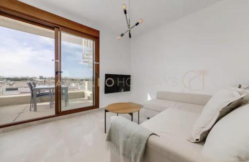 Luxury Penthouse - Rooftop Pool - 100m to the Sea