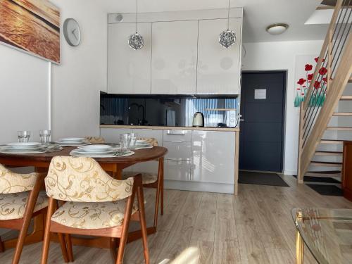 Sun Apartment Ola- 3 level, parking, 2 balkonies and terrace