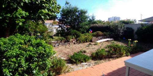 Maison de vacances avec grand jardin - la Chaume - 8 personnes