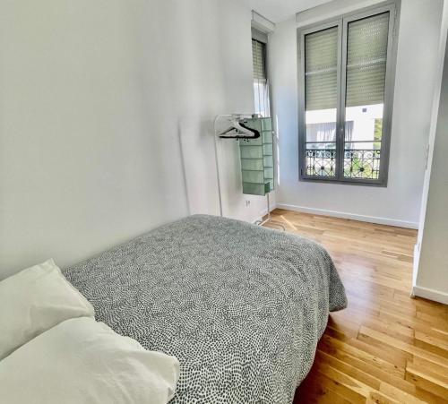 Nice two-rooms with balcony in Nice