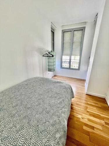 Nice two-rooms with balcony in Nice