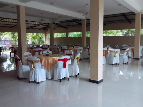 Εστιατόριο ή άλλο μέρος για φαγητό στο Royal Hotel