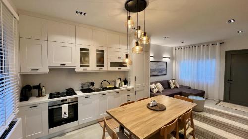 Aeolian One-Bedroom Apartment