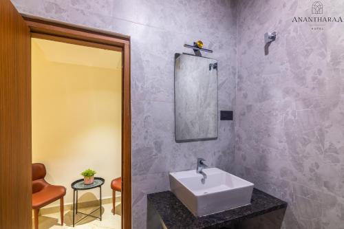 Koupelna v ubytování Anantharaa Hotel