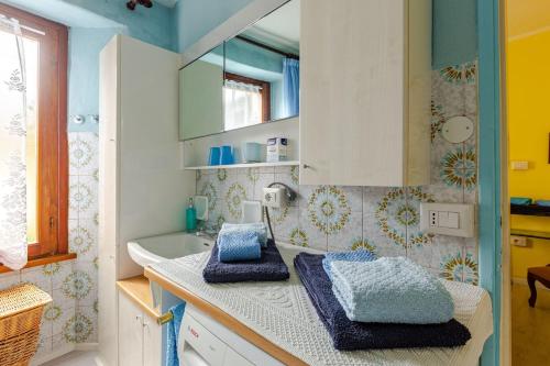 Bilik mandi di LA CORTE DELLA CARLA - cozy home in the old court