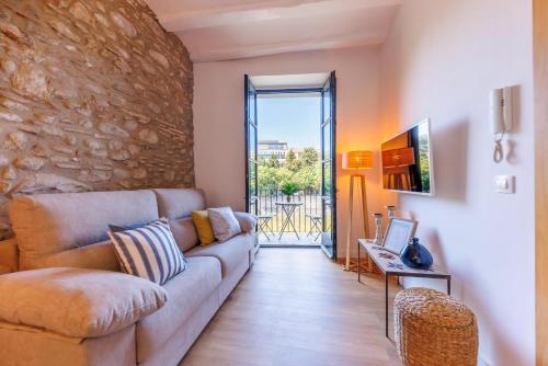 Bravissimo Calderers, Monthly Apartments