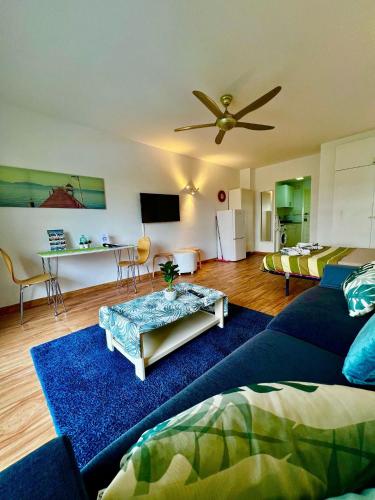 Benalbeach Relaxing Garden View Studio