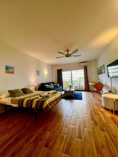 Benalbeach Relaxing Garden View Studio