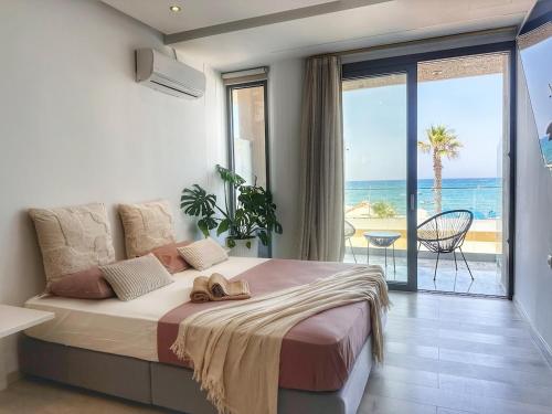 Akasha living by the sea
