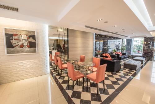 Гостиная зона в Golden Stone Hotel