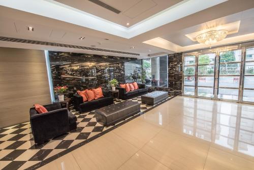 Гостиная зона в Golden Stone Hotel