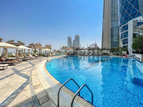 Luxury 2BR Stay in DIFC, Steps to Gate Avenue and Dubai Mall