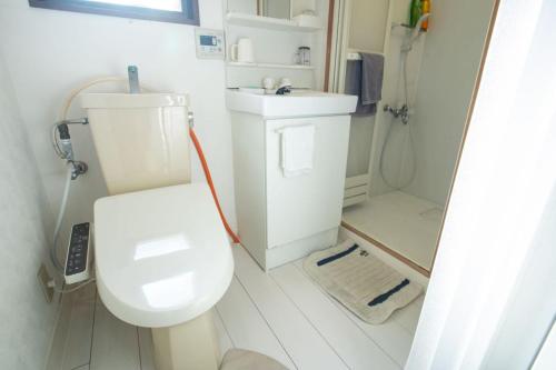 Shinjuku # 102 5 minutes from Okubo station Free WIFI