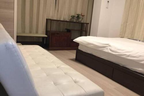 Shinjuku # 102 5 minutes from Okubo station Free WIFI