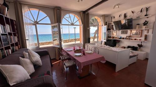 apartamento con jardín a 11 metros de la playa B2