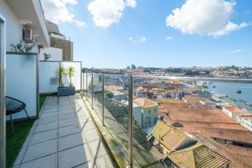 a balcony with a view of a city at GuestReady - Port Studio 4 in Bandeira
