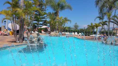 
Het zwembad bij of vlak bij Apartamentos Playa de Los Roques
