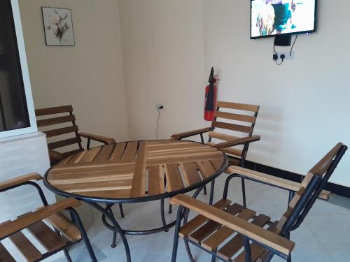 TV in/ali zabaviščno središče v nastanitvi STAN LODGE Babati