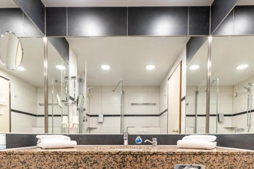 Koupelna v ubytování Globana Airport Hotel
