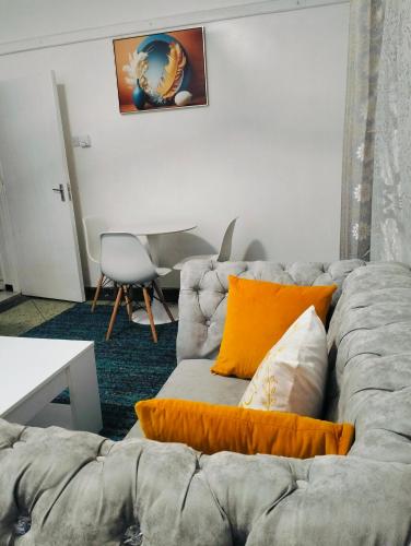Posezení v ubytování Mombasa Nest studio apartment