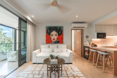 Posezení v ubytování Bang Tao Beach Zenith Large Loft - 100m to Beach