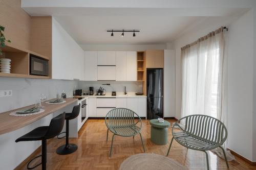 LIV - Seaside Getaway in Glyfada