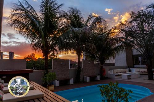 Bazén v ubytování Hotel Holiday Foz nebo v jeho okolí