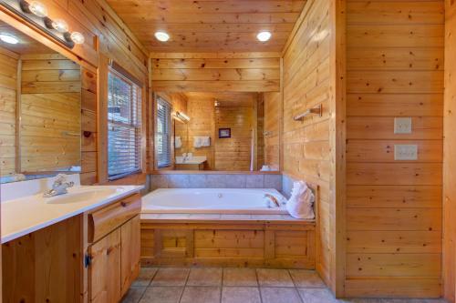 Royal Vista Lodge by Eden Crest photo 70