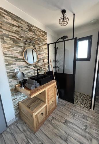 Photo de la galerie de l'établissement Villa de Baluffe - 3 bedrooms, pool, parking, au Grau-dʼAgde