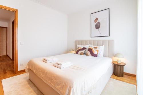 Seaside Living by LovelyStay