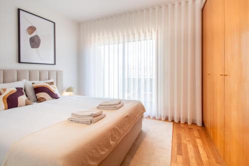 Seaside Living by LovelyStay