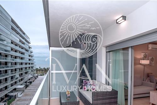 Casa Esperanza Ivan Luxury Homes 4ªPlta Norte 1ªLinea