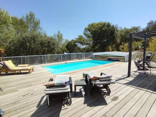Kolam renang di atau dekat dengan Villa charmante avec piscine à Collias, 115 m²