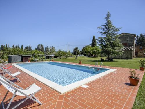 Swimmingpoolen hos eller tæt på Apartment Fattoria Petraglia - Cedro by Interhome