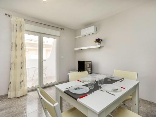 Apartment Abanicos by Interhome