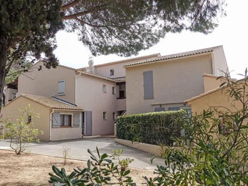 une image d'une maison dans l'établissement Apartment La Cadière by Interhome, à Six-Fours-les-Plages
