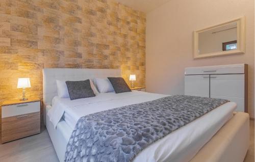 Awesome Apartment In Labin