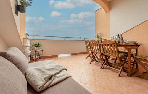 Stunning Apartment In Povljana