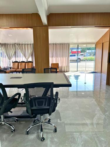 Kawasan bisnes dan/atau bilik persidangan di PORTAL PARQUE HOTEL