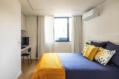 Yellow Breeze Apartment by Cozy Stay