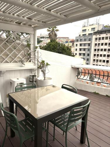 Lisbon Fabulous T2 apartment with balcony in Rossio Lisbon