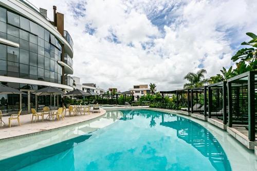 Бассейн в WI-FI 200MB | 350m da Praia de Jurerê #JA07 или поблизости