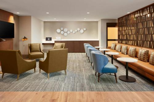 TV a/nebo společenská místnost v ubytování Residence Inn by Marriott Reston