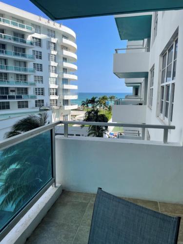 Μπαλκόνι ή βεράντα στο Seacoast Suites on Miami Beach