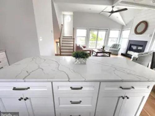Φωτογραφία από το άλμπουμ του Bright And Spacious Beach Haven Gardens Sleeps Up To 14 σε Beach Haven Terrace