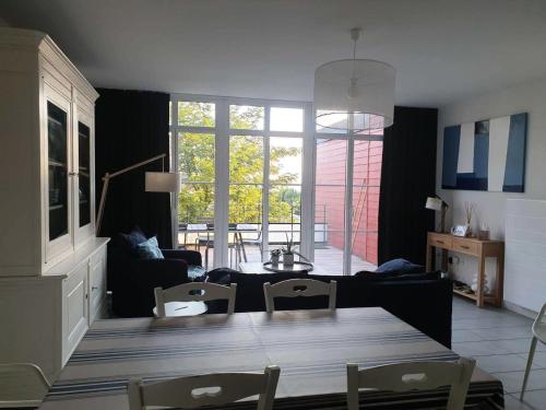 Photo de la galerie de l'établissement Résidence Bellevue - Charmant appartement de 90 m² à Arcachon MAE-9044, à Arcachon